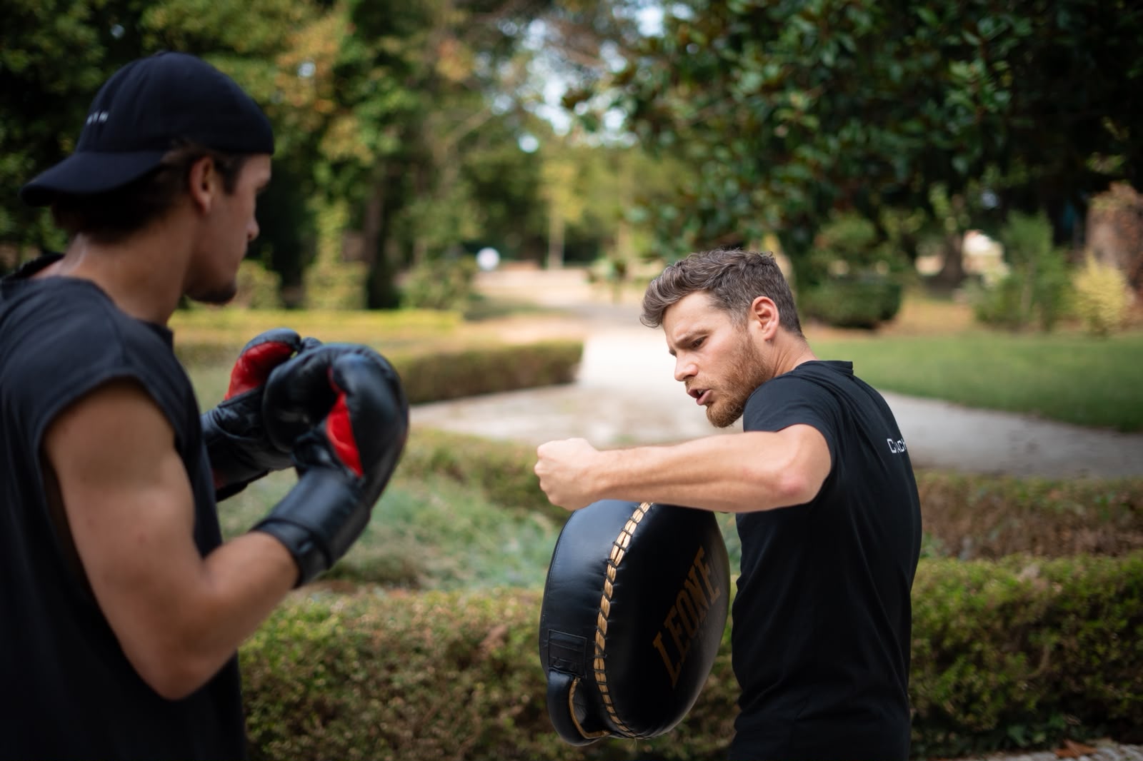 Séance individuelle aux pattes d’ours avec un coach de boxe à Montpellier